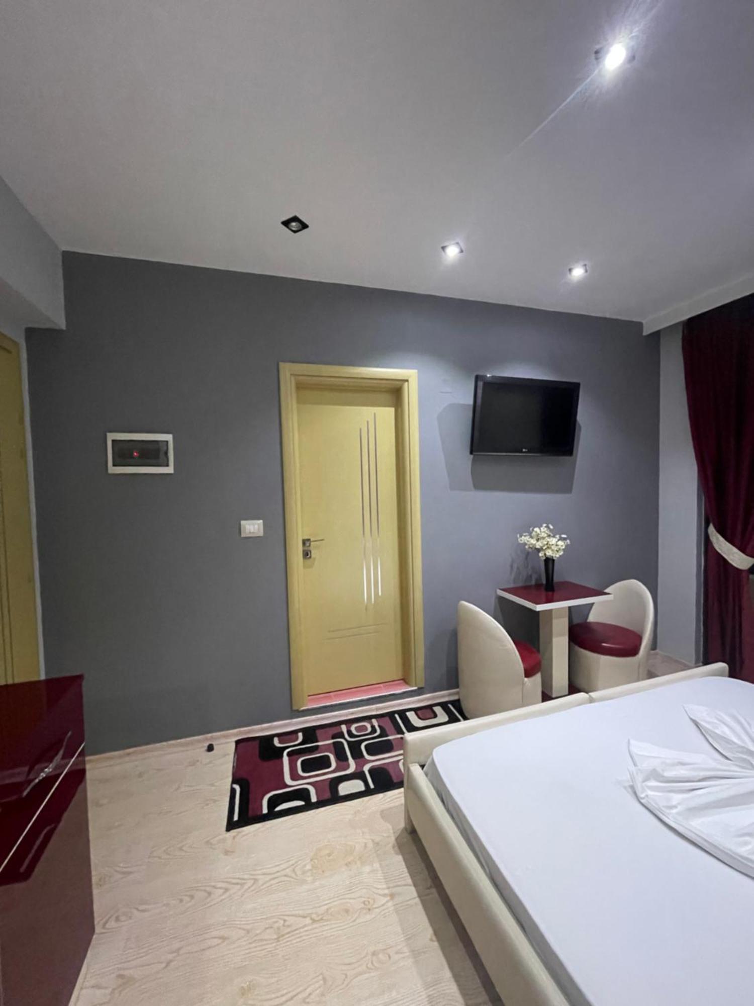 Hotel Selfo Dervician Exterior photo